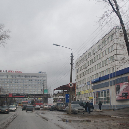 Входная группа ТЦ Вар-Мит, торгово-офисный центр. 